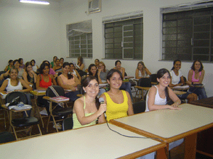 https://toledoprudente.edu.br/wp-content/uploads/2007/10/aulaanaluzia2007capa.gif